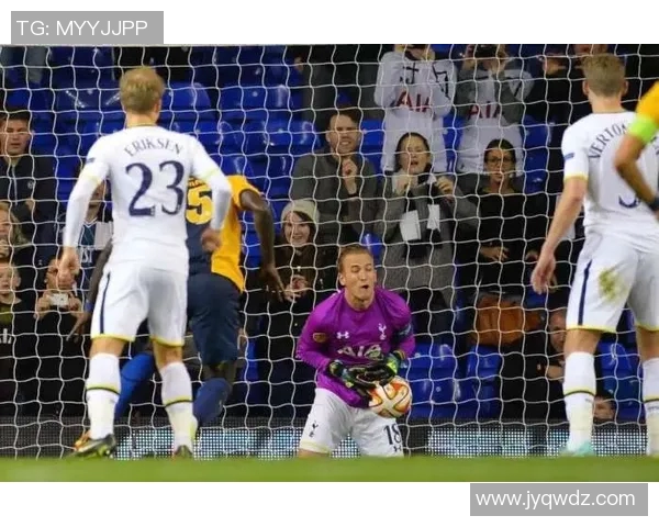 球场风云再起 球星绯闻内幕曝光 揭秘那些不为人知的情感故事